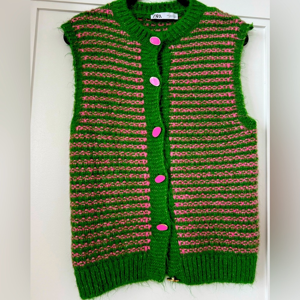 Green and Pink Knit Sweater Vest - Zara - Size S